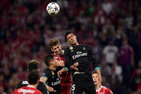 Sous contrat jusqu'en juin 2022, le français souhaiterait une nouvelle aventure, loin du stade santiago bernabeu, et florentino perez ne le retiendra pas. That Time Bayern Munich Rejected Raphael Varane For Just 5m Bavarian Football Works
