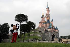 Disneyland park and disney california adventure park remain closed and will reopen at a later date, pending state and local government approvals. Disneyland Paris Reopens After Four Month Closure Due To Covid 19