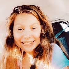 Alyssa Geyer's Instagram, Twitter & Facebook