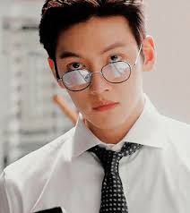 This is a primarily a criminal drama, which means every episode has that element. Queens Of Drama Suspicious Partner Episodes 1 6