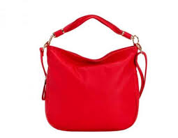 La nuova collezione di borse carpisa per la primavera estate 2018 sono disponibili in vari modelli e colori, ci sono le mini bag che vanno tanto di moda in questi anni, come le tracolline super colorate, ma anche zainetti, hobo, handbag e i secchielli, che sono tra le borse più gettonate dell'estate 2018. Borse Carpisa Collezione Primavera Estate 2015