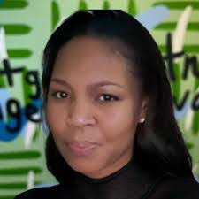 Raquel Hall's Instagram, Twitter & Facebook