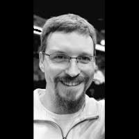 900+ "Benjamin La" profiles