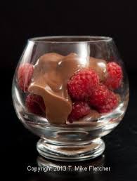 Creme Anglaise A Classic Dessert Sauce Pastries Like A Pro Classic Desserts Dessert Sauces Desserts