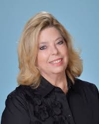 Corinne Gamble's Instagram, Twitter & Facebook