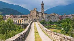 Borgo dei borghi 2018, vince gradara. Borgo Dei Borghi Bobbio Si Gioca La Vittoria Piacenzasera It