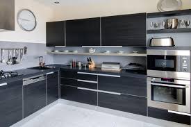 ديكور مودرن للمطابخ المغلقة مجلة الجميلة