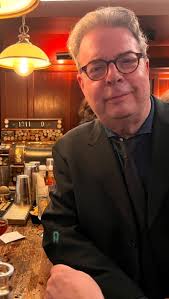 Thanksgiving au Harry's Bar où j'ai été conviée par Douglas Kennedy pour  fêter la création d’un cocktail qui porte désormais son nom. Un lieu marqué  par de des figures mythiques., ...