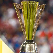 The clashes for the copa aldao between the champions of argentina and uruguay kindled the idea of continental competition in the 1930s. De Que Esta Hecho Y Cuanto Pesa El Trofeo De La Copa Oro Futbol Centroamerica