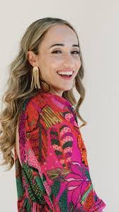 Nancy Gaona's Instagram, Twitter & Facebook