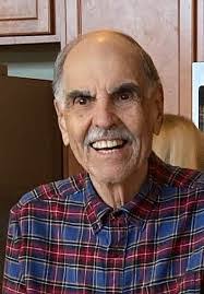 Lee Castor's Instagram, Twitter & Facebook