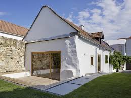 Bitte bestätigen sie auf dieser seite, dass sie volljährig sind. Modernisierung Von Bauernhaus Und Scheune M1 In Jois Geneigtes Dach Wohnen Baunetz Wissen