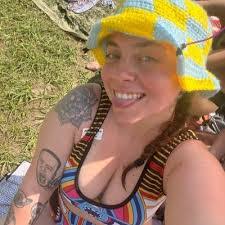 Katy Pickett's Instagram, Twitter & Facebook