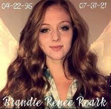 Rae Roark's Instagram, Twitter & Facebook