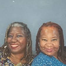 Ebony Duff's Instagram, Twitter & Facebook