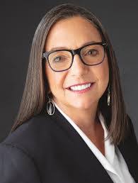 Alice Dobbs's Instagram, Twitter & Facebook