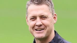 Damien Hardwick quits Richmond: Ex-wife Danielle skips announcement,  girlfriend Alexander Crow attends