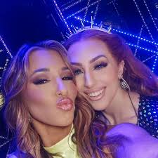 Danielle Cabral (@daniellecabralofficial) • Instagram photos and videos