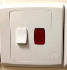 Setelah mesin water heater gas selesai terpasang, aktifkan api kecil yang biasanya ada pada area pemanasan (pembakaran). Heater Switch Question