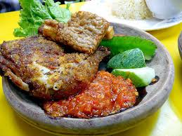 Resepi ayam selama sebulan untuk dimasak setiap hari! Resepi Ayam Penyet Simple