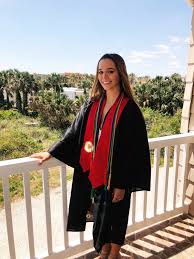 Meet Annie McKnight ('18) Annie...