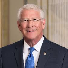 MEDIA KIT Contents Senator Wicker Media Contact Official Portraits