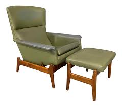 Clean and sleek lines with smooth finishing's. Mid Century Modern Recliner And Ottoman By Folke Ohlsson For Dux In Teak A Pair Chairish