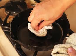 The Truth About Cast Iron Pans 7 Myths That Need To Go Away Seasoning Cast Iron Cast Iron Pan Cast Iron