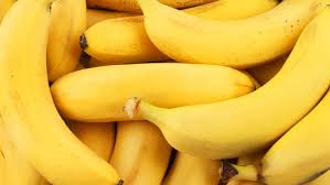 If i you can have upto 2 to 3 bananas in a day maximum. Why You Should Eat 3 Bananas A Day Stack