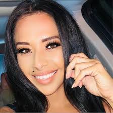 Tanya Luna's Instagram, Twitter & Facebook