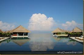 Garden @ golden palm tree iconic resort. Golden Palm Tree Sea Villas In Sepang Selangor What2seeonline Com