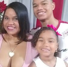 ATENCIÓN! Tenemos un concurso 🎉 Participa y gánate la oferta de la 2da a  $50 GRATIS 😍🍕 Sólo tienes que hacer lo siguiente: 1. Dale like a este  post. 2.Síguenos ( @papajohnsrd )