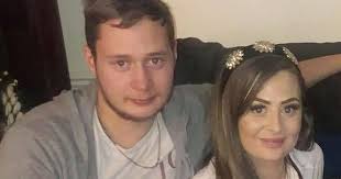 Missing teen Leah Croucher's "broken" sister holds their brother for 'last  time'