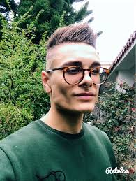 Robert Galecki Model