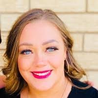 Ashley Garey's Instagram, Twitter & Facebook