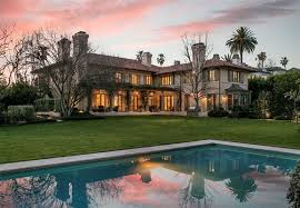 Luxury Homes In Celebrity Estate Compound In Los Angeles Celebrity Houses Expensive Houses Celebrity Homes For Sale