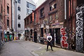 end the age of midpriced dining