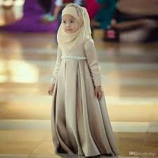 Selain motifnya, hal yang penting lainnya yang harus anda perhatikan pada saat memilih baju muslim adalah pemilihan warna. 7 Rekomendasi Baju Muslim Bayi Dibawah 1 Tahun Yang Akan Membuat Anakmu Makin Lucu Dan Menggemaskan