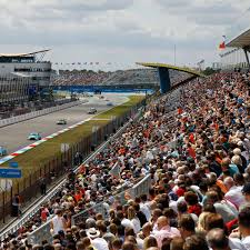 The dutch gp will get underway at assen at 14:00 local time (+2 gmt). Dtm Trotz Corona 10 000 Zuschauer In Assen Geplant
