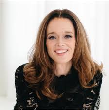 Karla Baxter's Instagram, Twitter & Facebook