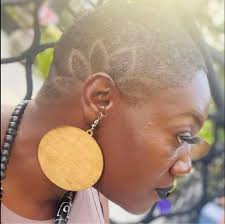 On a beautiful morning yesterday, the Class of 2025 crossed Ashley H.  Priddy Commencement Terrace and received their diplomas at Hockaday's 111th  Commencement. Due to the possibility of rain and storms, the