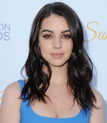 I play dress up for a living. Adelaide Kane Reign Cw Wiki Fandom