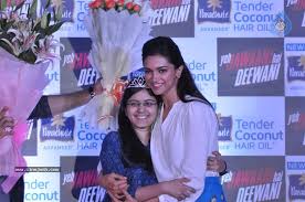 Parachute advansed crème oil is an extraordinary blend of coconut oil and lightweight coconut milk—both of which have supremely conditioning properties. Parachute Advansed Tender Coconut Hair Oil Event Photos Gallery