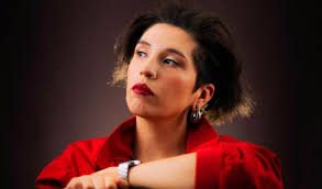 La calidez sintética de Alley en su nueva canción “1955”, inspirada en la  cinta “Rebelde sin causa”