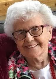 Florence Everett's Instagram, Twitter & Facebook