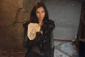 Pin By Allison On All Story Stuff Famke Janssen Cute Zombie Witch