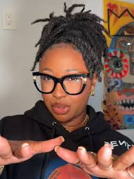 Stylish New Glasses for the New Year