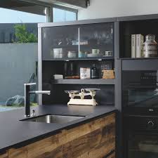 Facades Matieres Et Poignees Au Choix Pour Votre Cuisine Et Pieces A Vivre Schmidt Cuisine Schmidt Cuisine Moderne Plan De Travail Cuisine