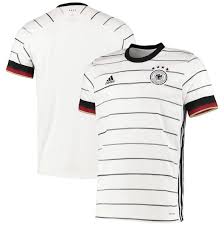 تسبب شعار جديد على قميص منتخب أوكرانيا لكرة القدم في إثارة الغضب في موسكو. Ø§Ù„Ø¨ÙˆØ§Ø¨Ø© Ù†ÙŠÙˆØ² Ø¨Ø§Ù„ØµÙˆØ± Ø£Ù„Ù…Ø§Ù†ÙŠØ§ ØªØ²ÙŠØ­ Ø§Ù„Ø³ØªØ§Ø± Ø¹Ù† Ù‚Ù…ÙŠØµ ÙØ±ÙŠÙ‚Ù‡Ø§ Ø§Ù„Ø¬Ø¯ÙŠØ¯