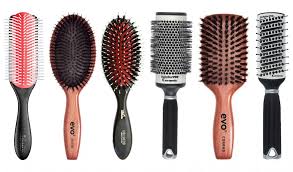 It has benefits to thin, thick, curly and fine hair but what brush is best? Tips For Choosing The Right Hair Brush